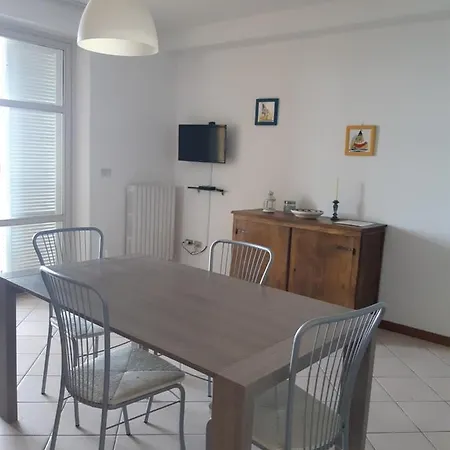 Emilia Cupra Marittima